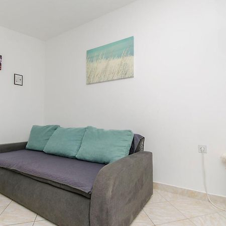 Apartment Seka Привлака Экстерьер фото