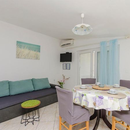 Apartment Seka Привлака Экстерьер фото